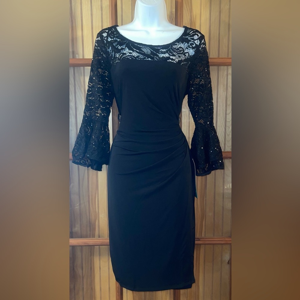 Elegant Black Dress With Lace Detail